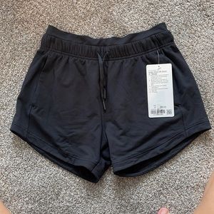 LULULEMON Inner Glow HR short 3” Modal